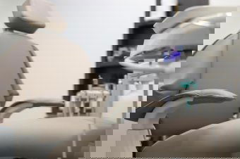 Megszólalt a fogászati klinika is, ahol meghalt egy kétéves kislány