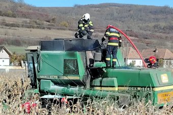 Sűrű hétvégéjük volt a Maros megyei tűzoltóknak: balesetek és tűzesetek követték egymást
