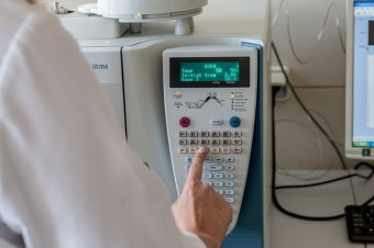 Több hetes lehet a várólista a laborvizsgálatok elvégzésére