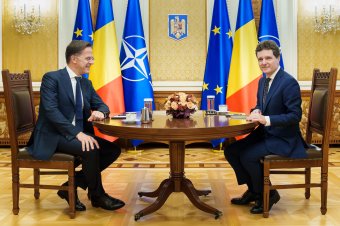 Rutte: a NATO a szövetségesei területének minden centiméterét megvédi