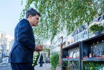 Nicușor Dan a Colectiv-tragédia évfordulóján: tíz éve egy generáció kijelentette, hogy a közöny és a korrupció halálos