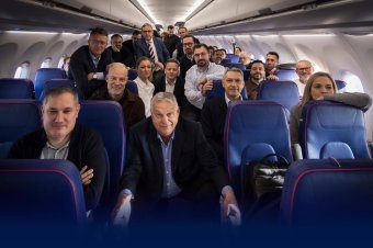 Orbán Viktor Washingtonba utazva: mi győzelemre játszunk