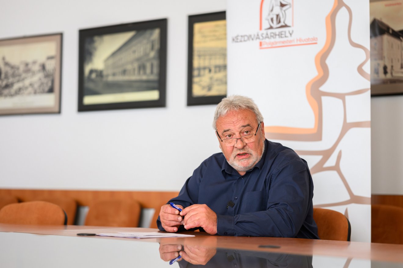 Bokor Tibor polgármester meggondolatlannak tartja a kormány tervét