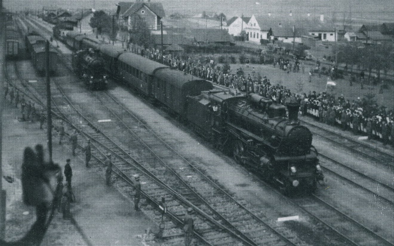 Érkezik a különvonat Gyergyószentmiklósra