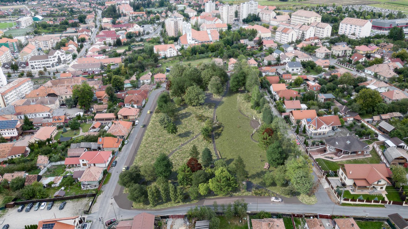 •  Fotó: Csíkszereda Városháza