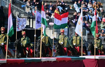 Ünnepélyes megnyitóval és eskütétellel kezdődött a Nemzeti Vágta