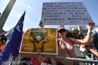 A szakszervezetek szerint felháborító a pedagógusok bérkülönbözetének halasztása