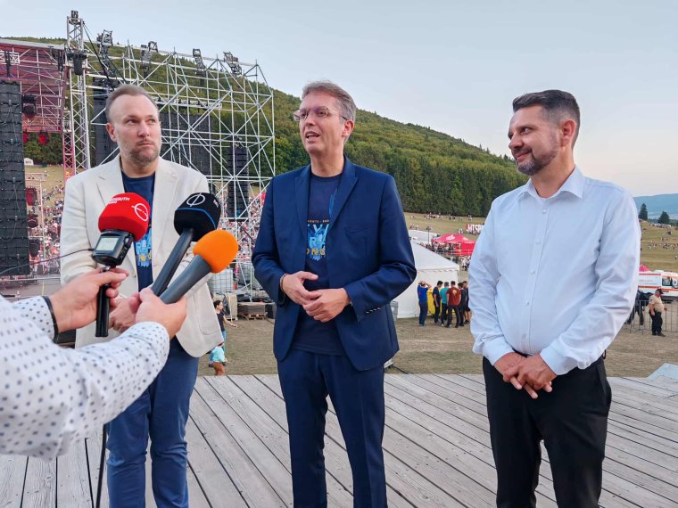 Hankó Balázs miniszter: az István a király újra szakrális helyen köti össze a nemzetet