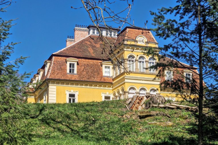 Gróf Mikó Imréről Kovásznán és Zabolán