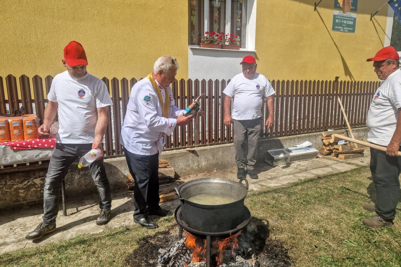Daragus Attila még a sózásra is felügyelt