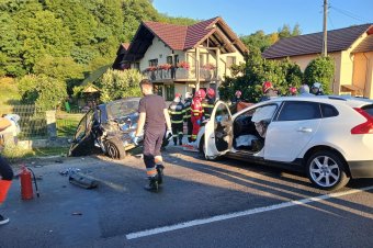 Hároméves gyermek vesztette életét, hatan megsérültek a szerdai balesetben
