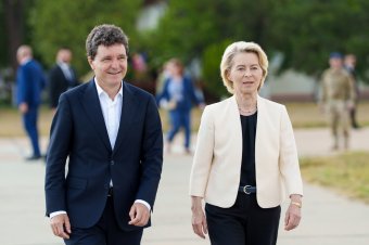 Ursula von der Leyen: Románia kulcsfontosságú partnerünk a NATO keleti szárnyán