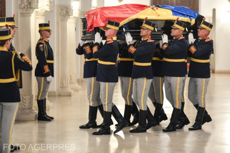 Szerdán bárki leróhatja kegyeletét, csütörtökön temetik Ion Iliescu volt államfőt