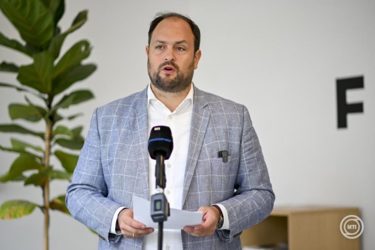 Nacsa Lőrinc: elérhető a Határtalanul program legújabb pályázati kiírása
