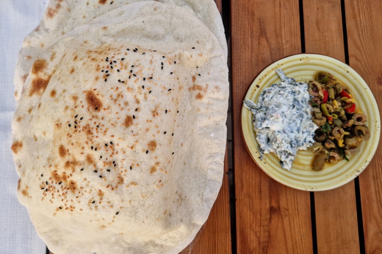 Ez is meze!