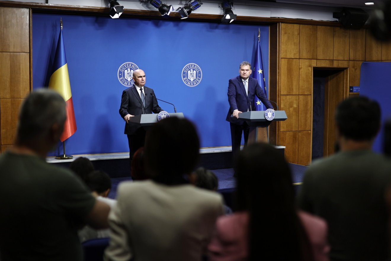 Ilie Bolojan és Cseke Attila ismertette az önkormányzatokat érintő intézkedéseket •  Fotó: gov.ro