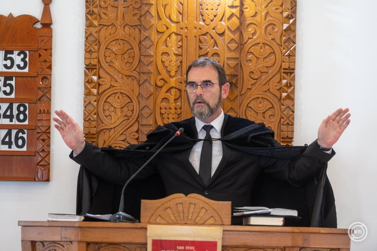 Kolumbán Vilmos József, az Erdélyi Református Egyházkerület püspöke •  Fotó: MTI/Kiss Gábor