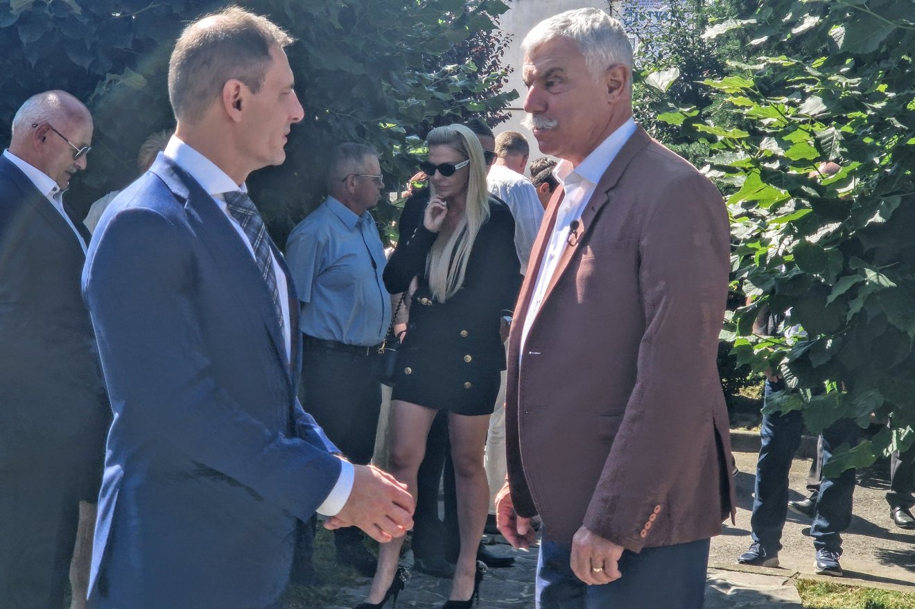 Tuzson Bence miniszter és  Tamás Sándor megyetanácselnök