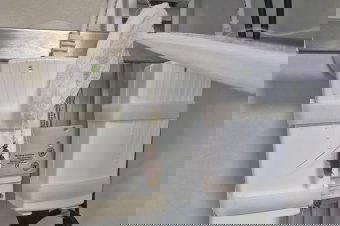 Fájdalomcsillapító nélkül, csótányokkal a kórteremben – ellenőrzéseket végeznek egy bukaresti kórházban