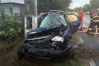 Fiatal sofőr és kiskorú utasa halt meg a ma hajnali balesetben