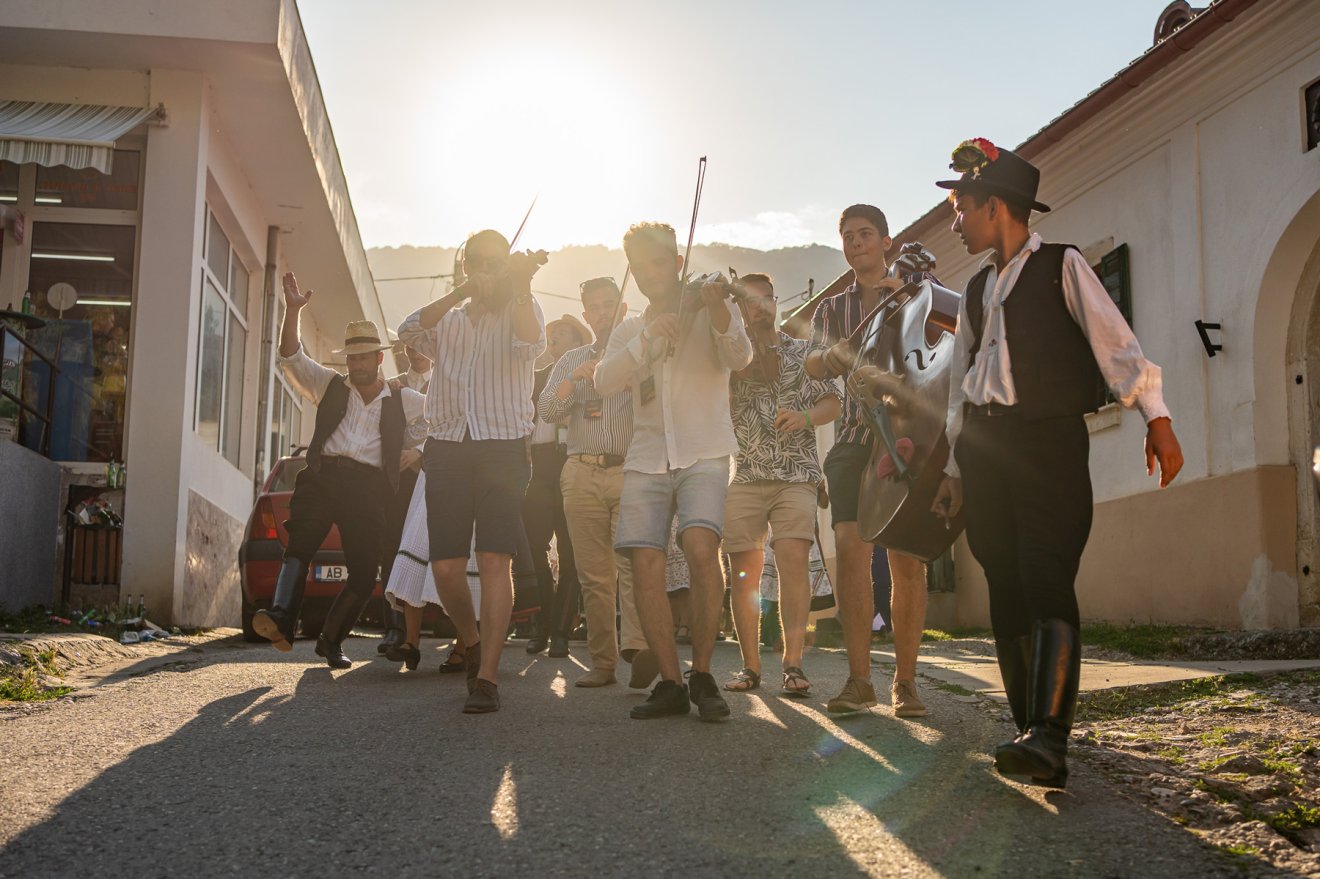 •  Fotó: Double Rise