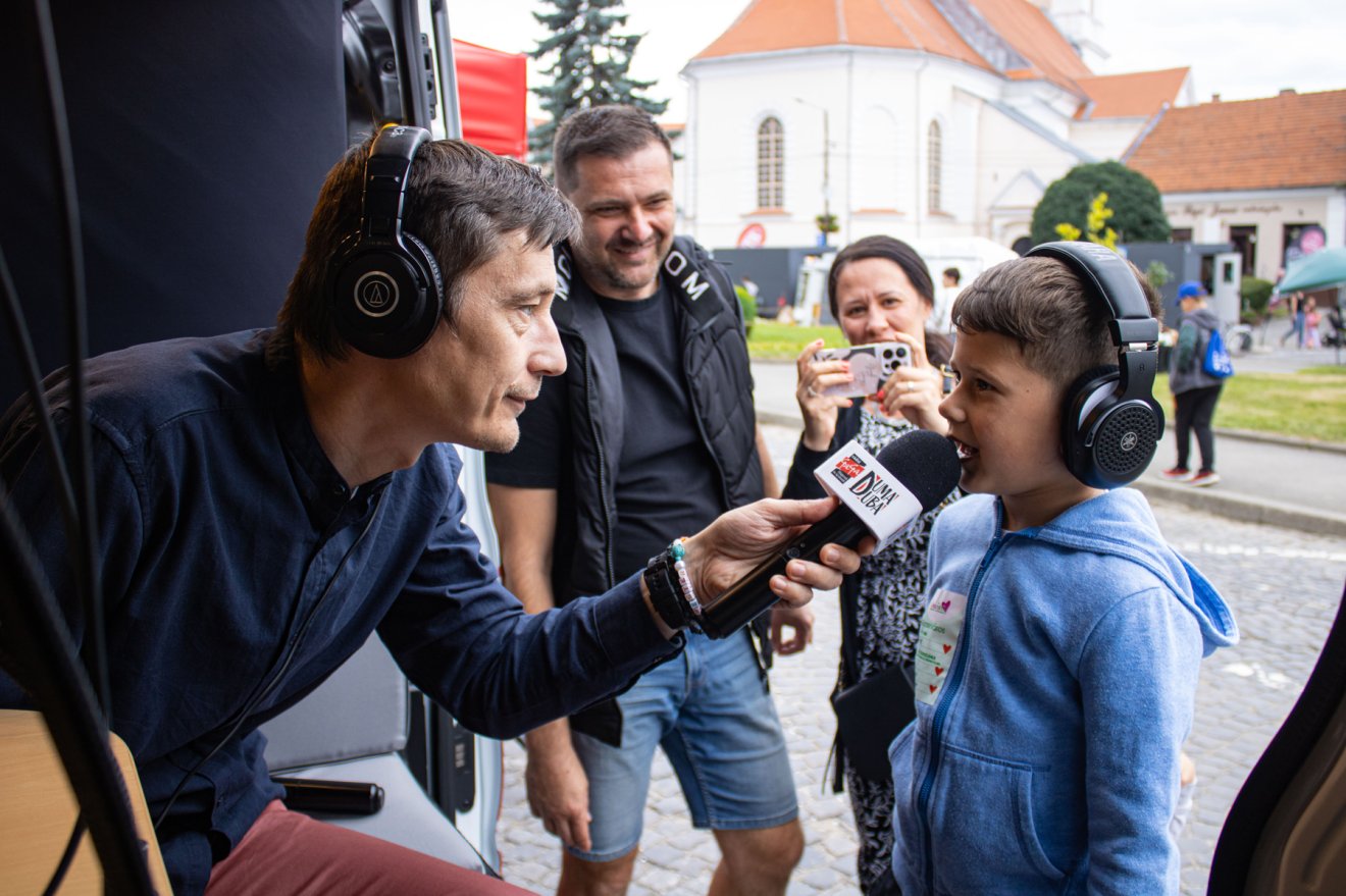 Kollégáink természetesen az utca emberét is megszólaltatták •  Fotó: Fehér Csongor