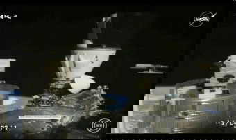 Csatlakozott a Nemzetközi Űrállomáshoz a Dragon űrhajó Kapu Tiborral a fedélzetén