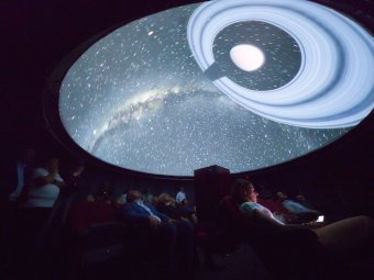 Megnyitották a csíkszeredai planetáriumot a nagyközönség előtt