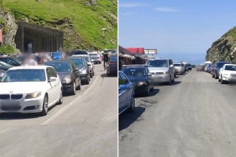 Megtelt autókkal a Transzfogaras, egymást zárták el a sofőrök