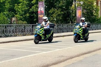 Motorkerékpárokat kaptak a székelyudvarhelyi helyi rendőrök
