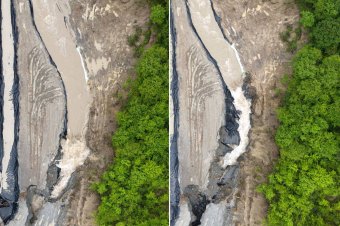 Csak ömlik a víz: drónfelvételen az egynapos változás Parajdon