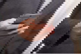 Ismét figyelmeztet az egyik telefonszolgáltató: ne adjunk ki személyes adatokat SMS-ben, emailen vagy telefonon