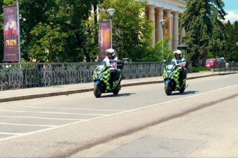 Rendőrségi figyelmeztetés: börtönt kockáztat, aki jogosítvány nélkül vezet segédmotort