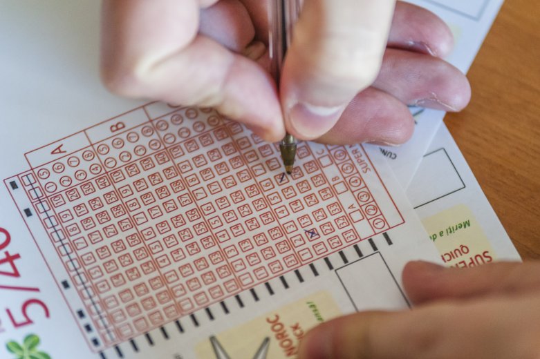 Székelyföldön vásárolt szelvénnyel vitték el a hatalmas lottónyereményt
