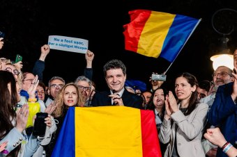 Elemző: kérdéses, mekkora stabilitás várható a saját párttal gyakorlatilag nem rendelkező Dan alatt, a félelem döntötte el az eredményt