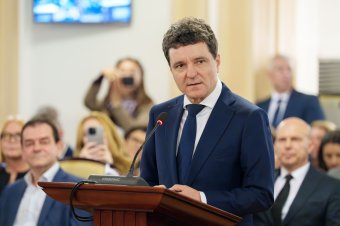 Nicușor Dan szerda reggel kezdi a kormányalakítást előkészítő tárgyalásokat a pártok képviselőivel