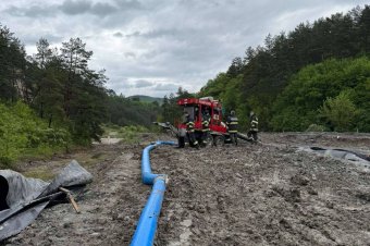 Ismét megnőtt a Korond-patak vízszintje Parajdnál, beindították a nagykapacitású motoros szivattyúkat