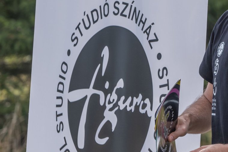 Áprilisi előadások a Figura Stúdió Színházban