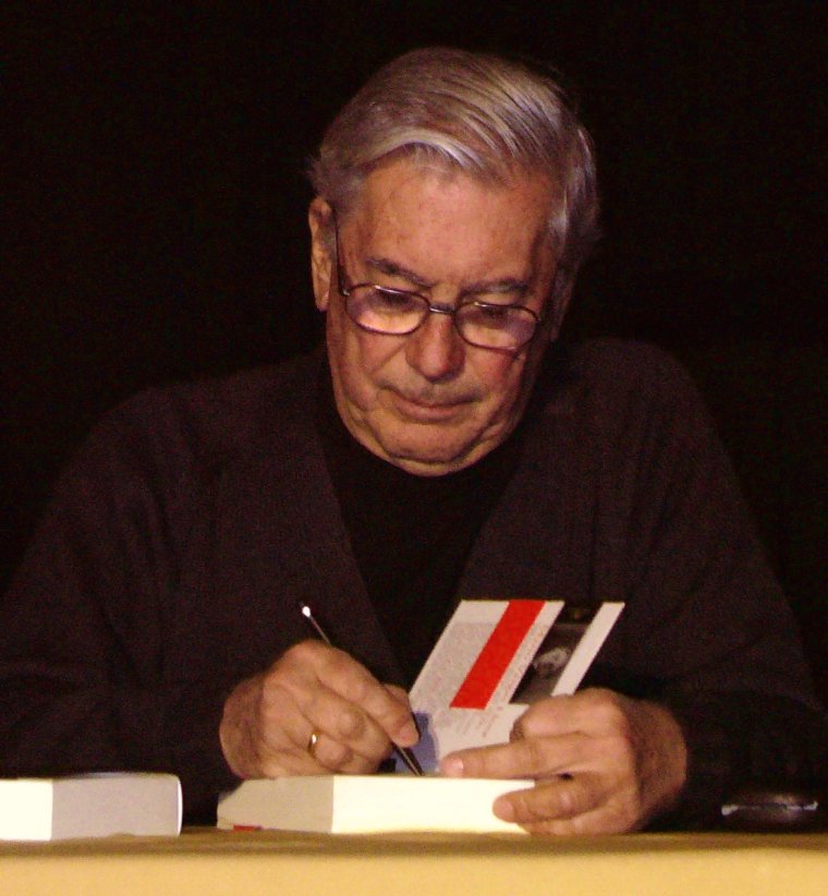 Elhunyt Mario Vargas Llosa, perui író