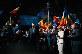 Crin Antonescu már csak egy kávét kell kérjen: elutasították az elnökjelöltsége ellen benyújtott óvásokat