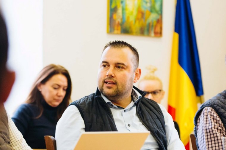 Elhagyhatja az országot Barti Tihamér