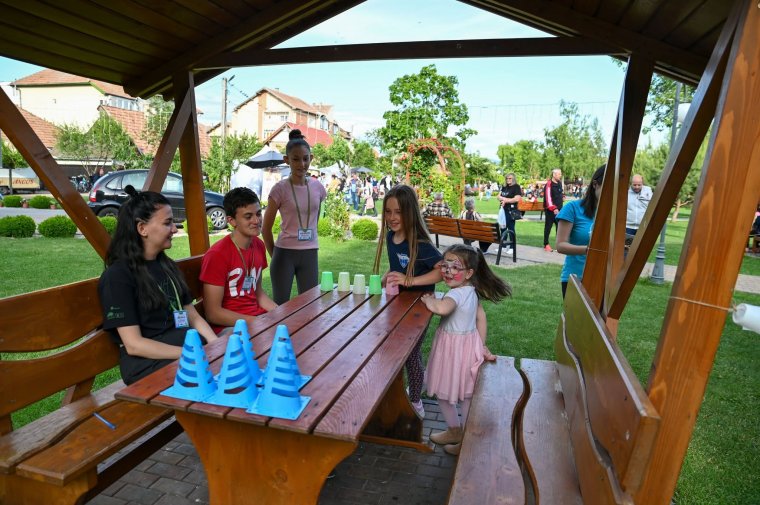 Az angol nyelv tanulása hajtotta, de utazni is szeret