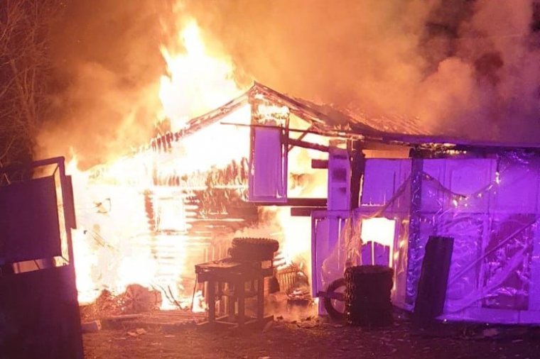 Jelentős anyagi kár keletkezett egy tűzeset nyomán Maros megyében