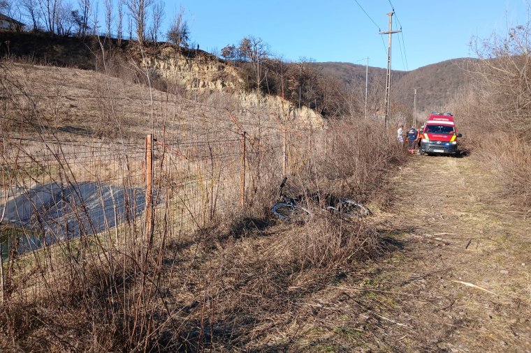 Nem tudták megmenteni a vízbe zuhant kiskorúak életét