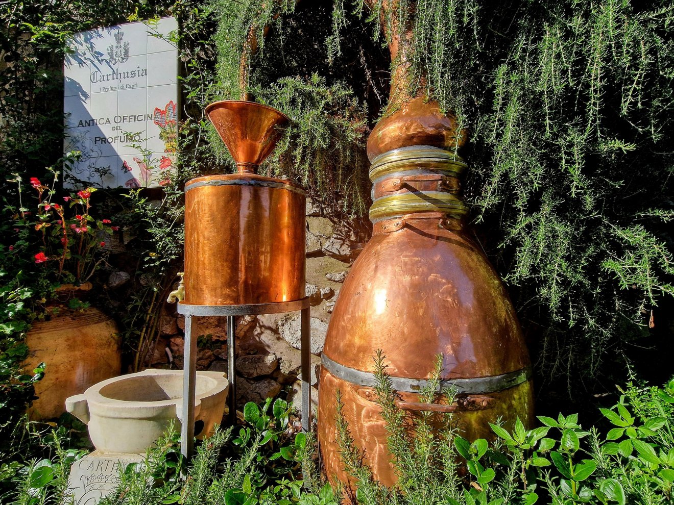 Capri a helyben előállított parfümjeiről is híres