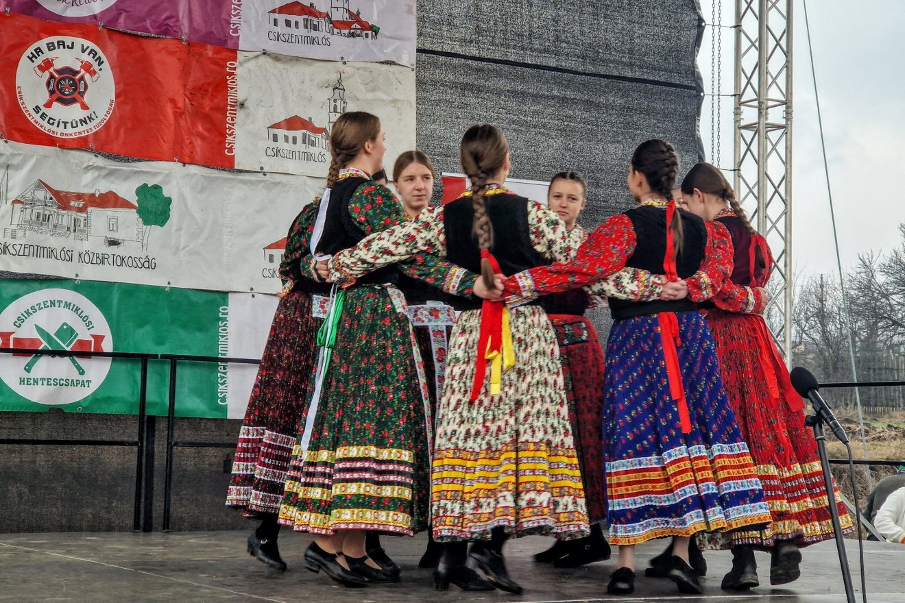 A hangulatra senkinek sem lehetett oka panaszra