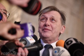 Crin Antonescu elment a CNSAS-hoz, és másolatot készített az ominózus nyilatkozatról