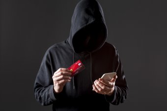 Újabb online piramisjáték terjed, nem pénzt, hanem személyes adatokat kérnek a csalók