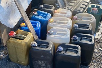 Rendszeresen lopták az üzemanyagot Csík- és Gyergyószéken, végül elkapták őket a rendőrök