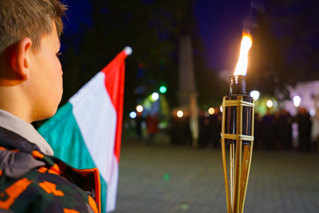 Sepsiszentgyörgyre is a Romániai Magyar Cserkészszövetség küldöttsége jóvoltából jut el a betlehemi láng